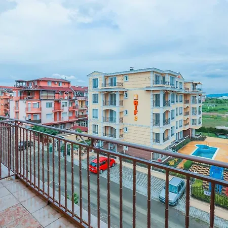 別荘 Family 2bedroom With In Dafinka Ge ブルガス