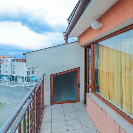 Family 2bedroom With In Dafinka Ge
