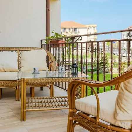 Family 2bedroom With In Dafinka Ge *